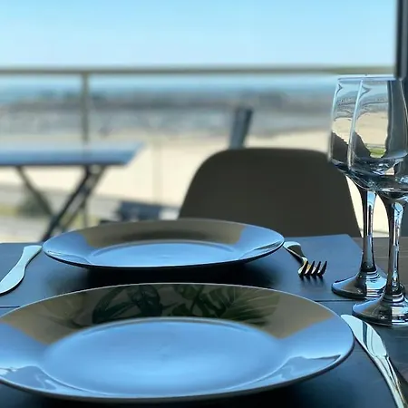 Face Les Oceanides بورنيشّيه