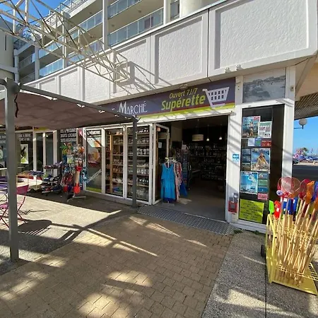 Face Les Oceanides 公寓 *