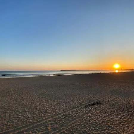 Face Les Oceanides شقة *